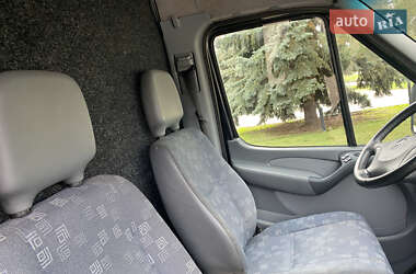 Грузовой фургон Mercedes-Benz Sprinter 2005 в 