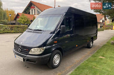 Грузовой фургон Mercedes-Benz Sprinter 2005 в 