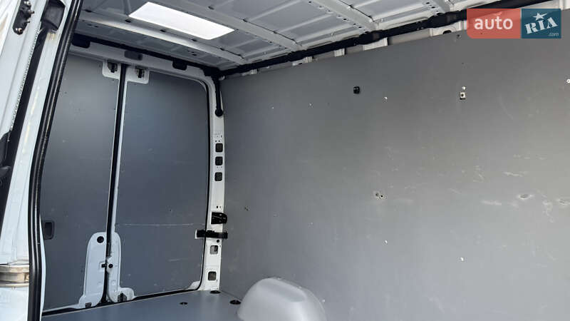 Грузовой фургон Mercedes-Benz Sprinter 2014 в Ровно