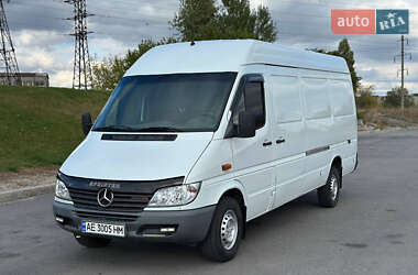 Вантажний фургон Mercedes-Benz Sprinter 2001 в Дніпрі