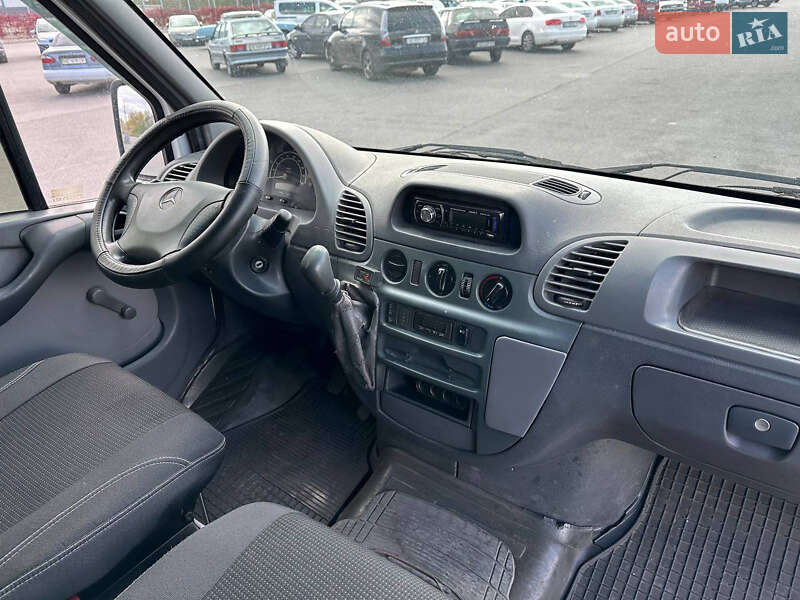 Вантажний фургон Mercedes-Benz Sprinter 2001 в Дніпрі фото 12 Вантажний фургон Mercedes-Benz Sprinter 2001 в Дніпрі