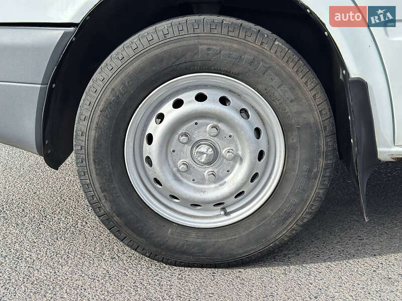 Вантажний фургон Mercedes-Benz Sprinter 2001 в Дніпрі фото 30 Вантажний фургон Mercedes-Benz Sprinter 2001 в Дніпрі