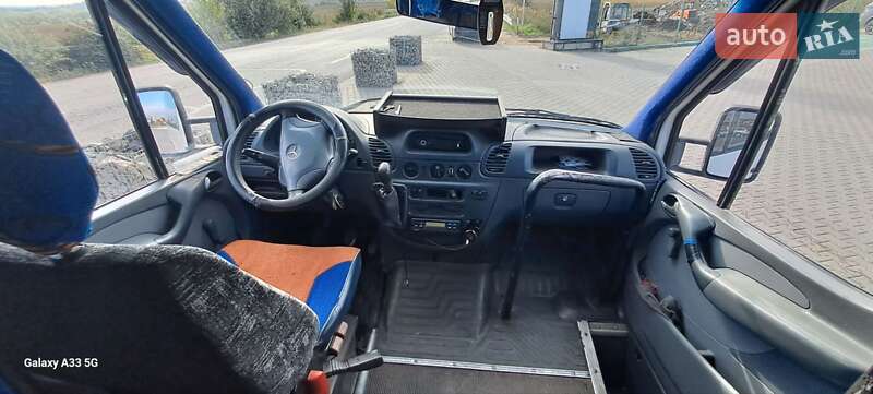 Приміський автобус Mercedes-Benz Sprinter 2005 в Чернівцях