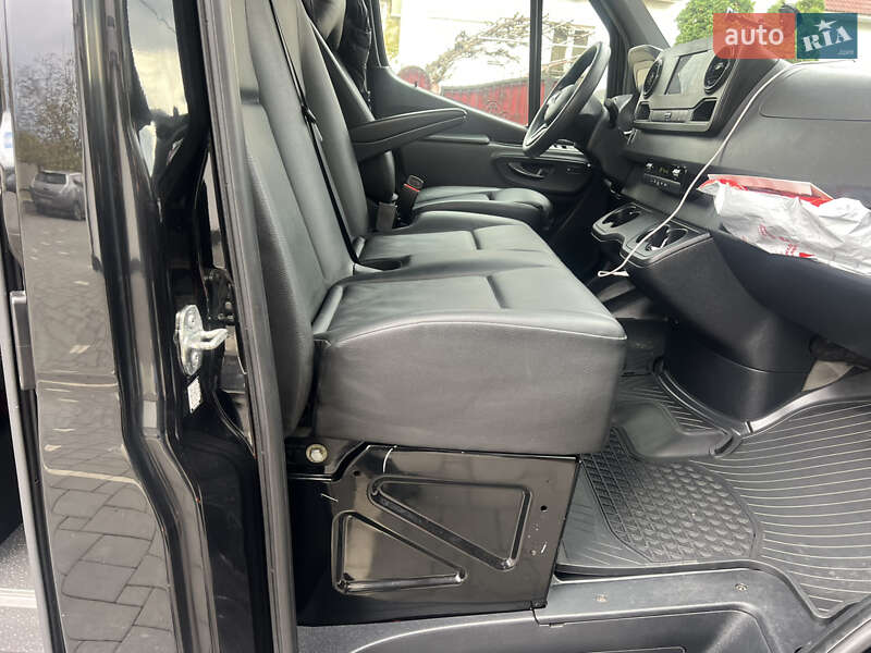 Микроавтобус Mercedes-Benz Sprinter 2021 в Сваляве фото 37 Микроавтобус Mercedes-Benz Sprinter 2021 в Сваляве
