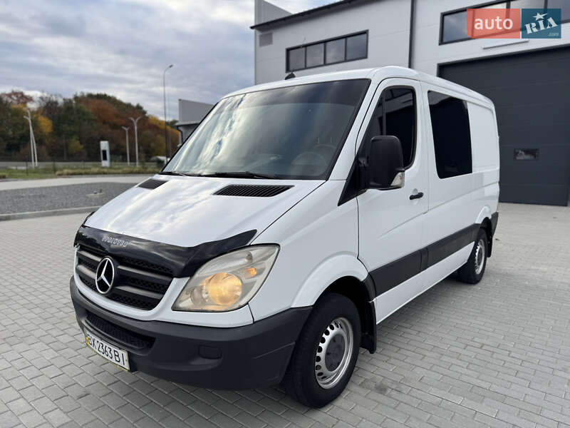 Микроавтобус Mercedes-Benz Sprinter 2006 в Черновцах