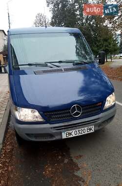 Грузовой фургон Mercedes-Benz Sprinter 2003 в 