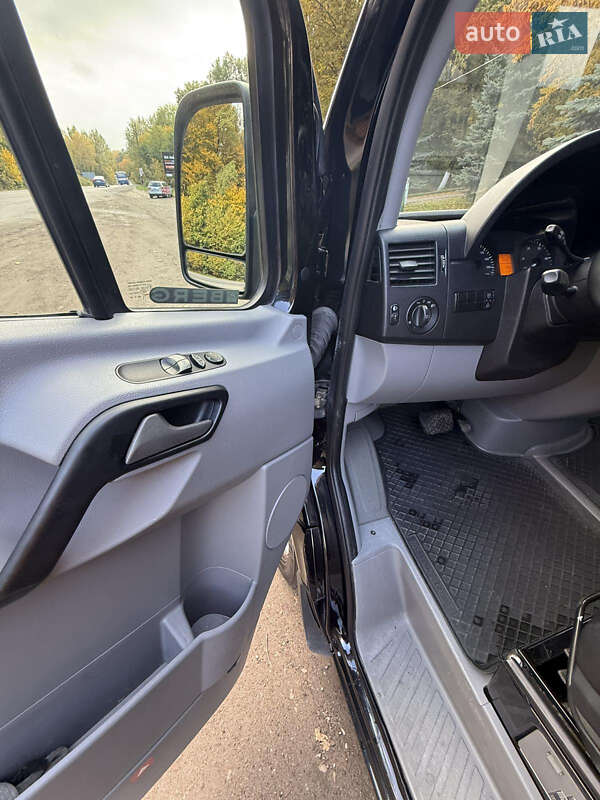 Микроавтобус Mercedes-Benz Sprinter 2015 в Тернополе фото 11 Микроавтобус Mercedes-Benz Sprinter 2015 в Тернополе