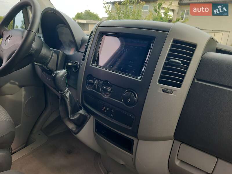 Грузовой фургон Mercedes-Benz Sprinter 2012 в Черновцах фото 20 Грузовой фургон Mercedes-Benz Sprinter 2012 в Черновцах