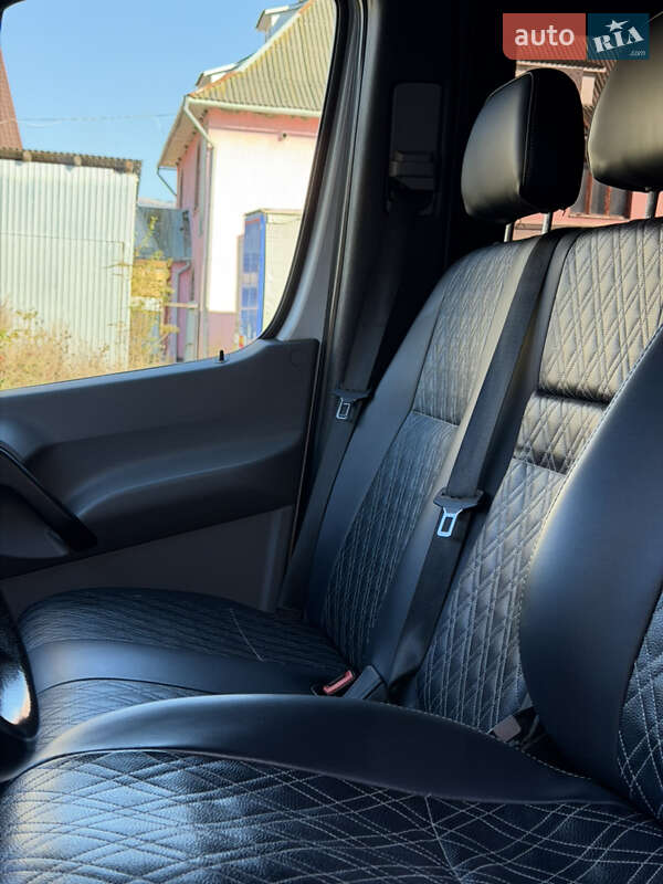 Микроавтобус Mercedes-Benz Sprinter 2016 в Дубовом фото 11 Микроавтобус Mercedes-Benz Sprinter 2016 в Дубовом