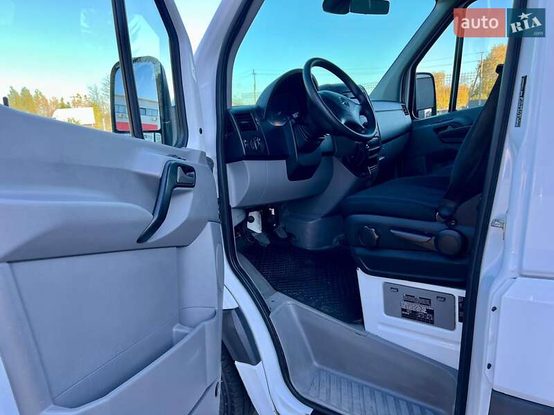 Вантажний фургон Mercedes-Benz Sprinter 2016 в Нововолинську