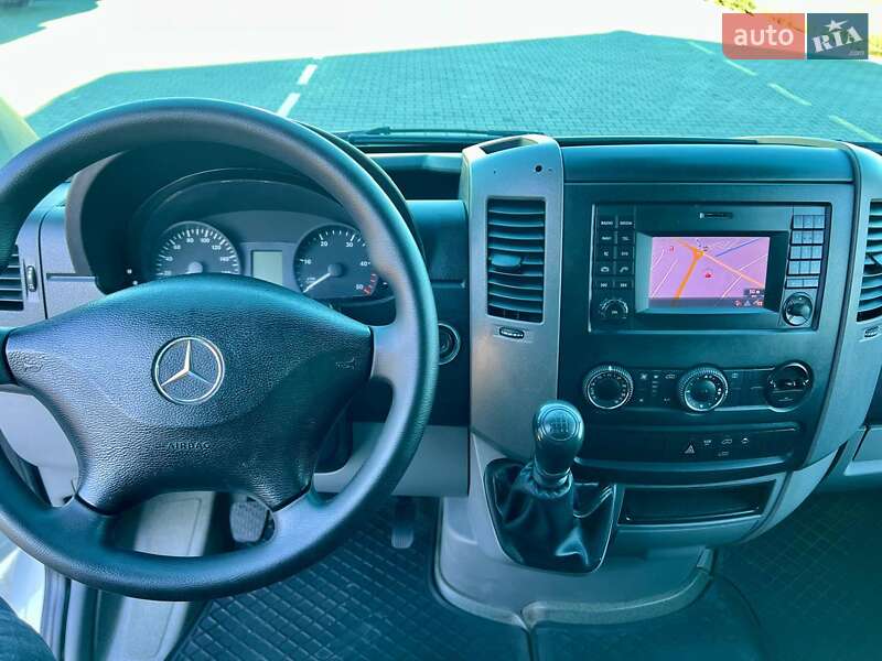 Вантажний фургон Mercedes-Benz Sprinter 2016 в Нововолинську