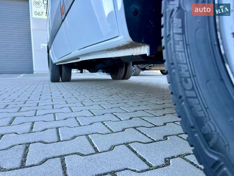 Вантажний фургон Mercedes-Benz Sprinter 2016 в Нововолинську