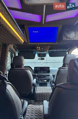 Мікроавтобус Mercedes-Benz Sprinter 2020 в 