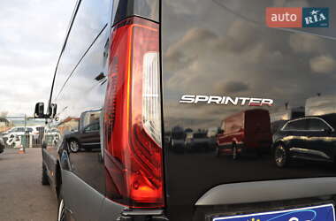 Грузовой фургон Mercedes-Benz Sprinter 2022 в  фото 13 Грузовой фургон Mercedes-Benz Sprinter 2022 в
