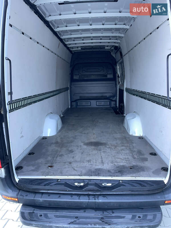 Грузовой фургон Mercedes-Benz Sprinter 2020 в Черновцах