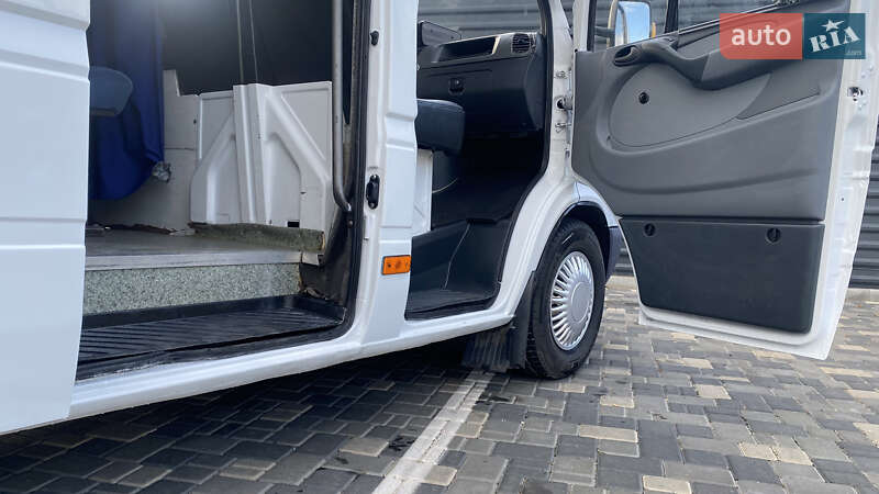 Городской автобус Mercedes-Benz Sprinter 2000 в Николаеве фото 31 Городской автобус Mercedes-Benz Sprinter 2000 в Николаеве