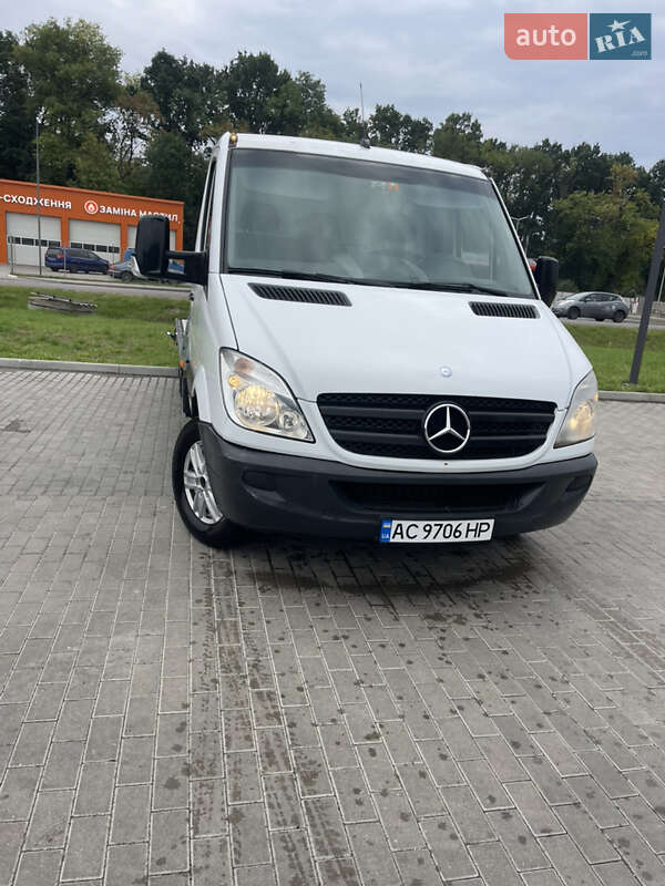Mercedes-Benz Sprinter 2013