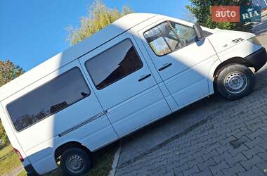 Микроавтобус Mercedes-Benz Sprinter 2005 в  фото 16 Микроавтобус Mercedes-Benz Sprinter 2005 в