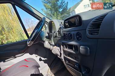 Микроавтобус Mercedes-Benz Sprinter 2005 в  фото 21 Микроавтобус Mercedes-Benz Sprinter 2005 в
