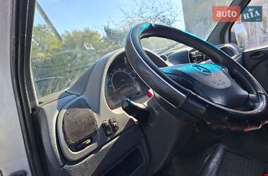 Микроавтобус Mercedes-Benz Sprinter 2005 в  фото 30 Микроавтобус Mercedes-Benz Sprinter 2005 в