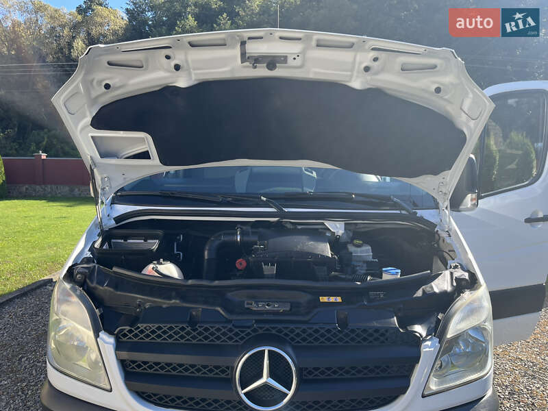 Вантажний фургон Mercedes-Benz Sprinter 2013 в Виноградові