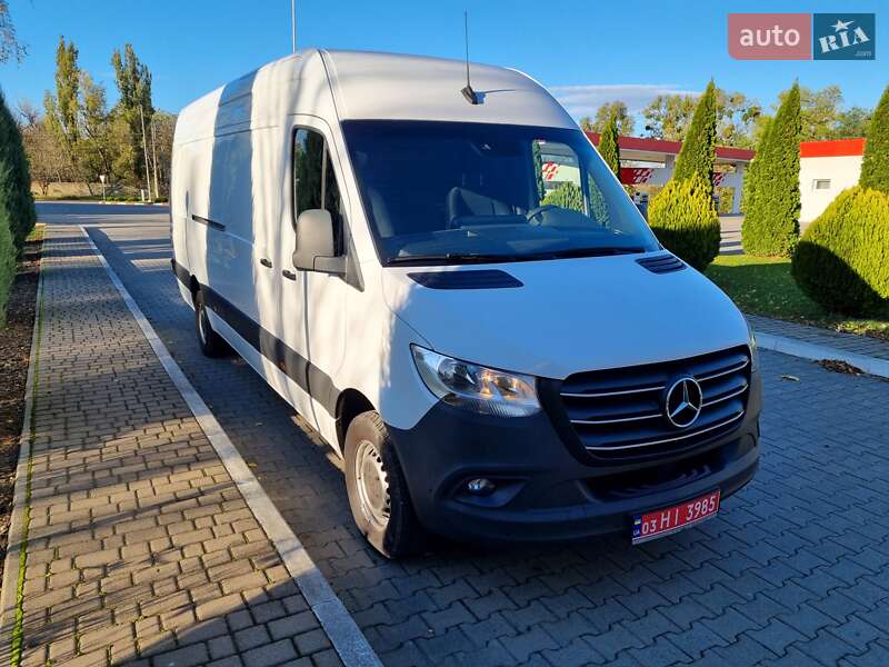 Вантажний фургон Mercedes-Benz Sprinter 2022 в Чернівцях