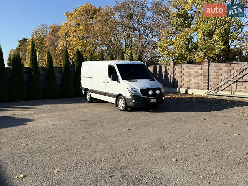 Грузовой фургон Mercedes-Benz Sprinter 2014 в Ровно фото 7 Грузовой фургон Mercedes-Benz Sprinter 2014 в Ровно