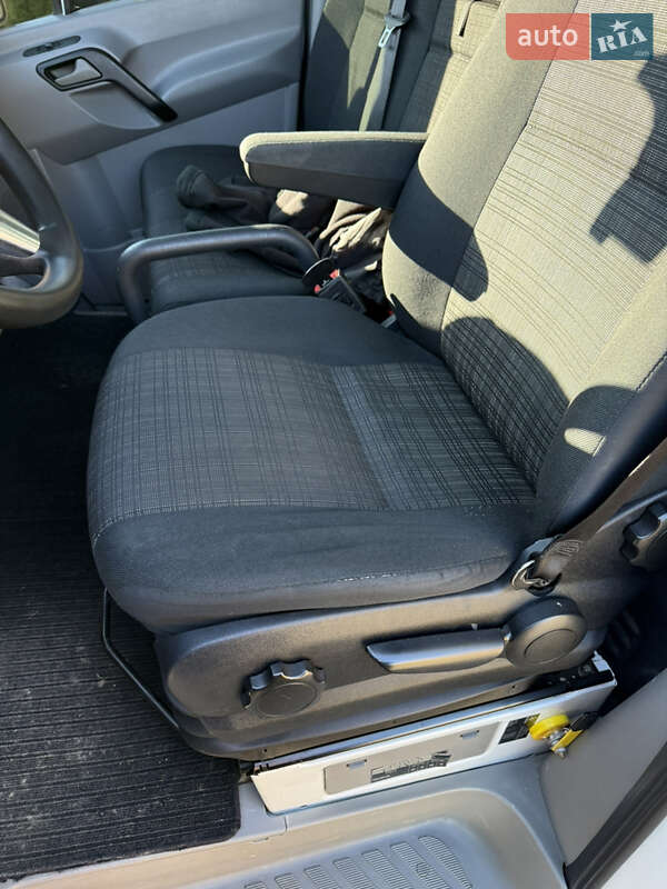 Грузовой фургон Mercedes-Benz Sprinter 2014 в Ровно фото 18 Грузовой фургон Mercedes-Benz Sprinter 2014 в Ровно