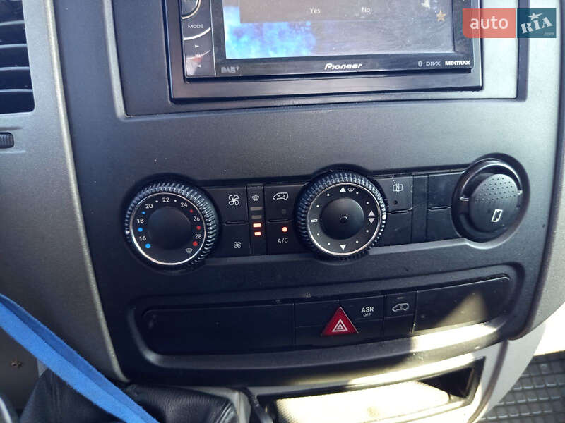 Эвакуатор Mercedes-Benz Sprinter 2011 в Львове фото 29 Эвакуатор Mercedes-Benz Sprinter 2011 в Львове