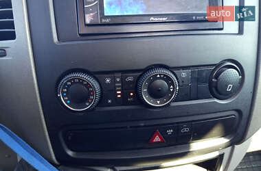 Эвакуатор Mercedes-Benz Sprinter 2011 в  фото 29 Эвакуатор Mercedes-Benz Sprinter 2011 в