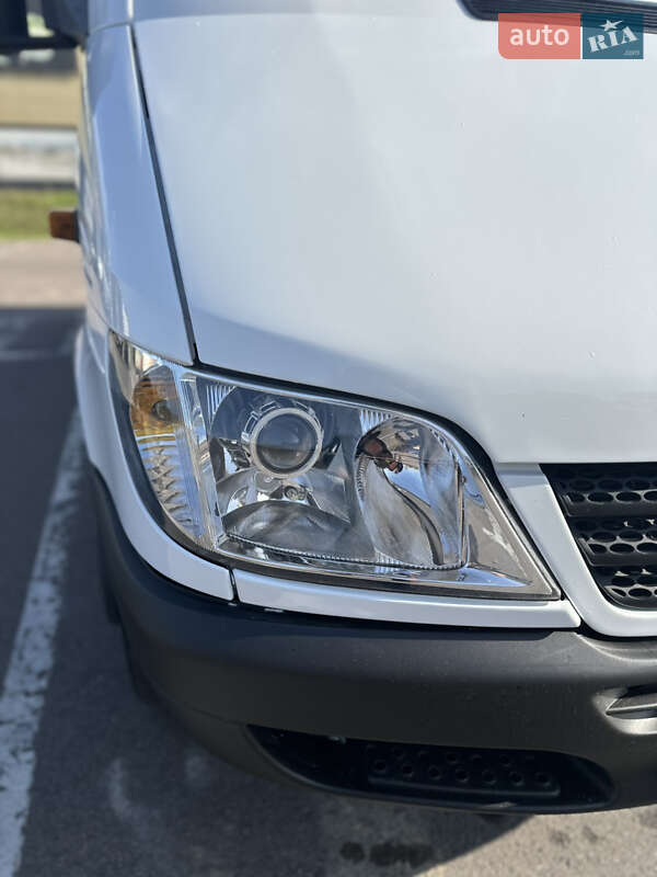 Рефрижератор Mercedes-Benz Sprinter 2004 в Рівному фото 8 Рефрижератор Mercedes-Benz Sprinter 2004 в Рівному