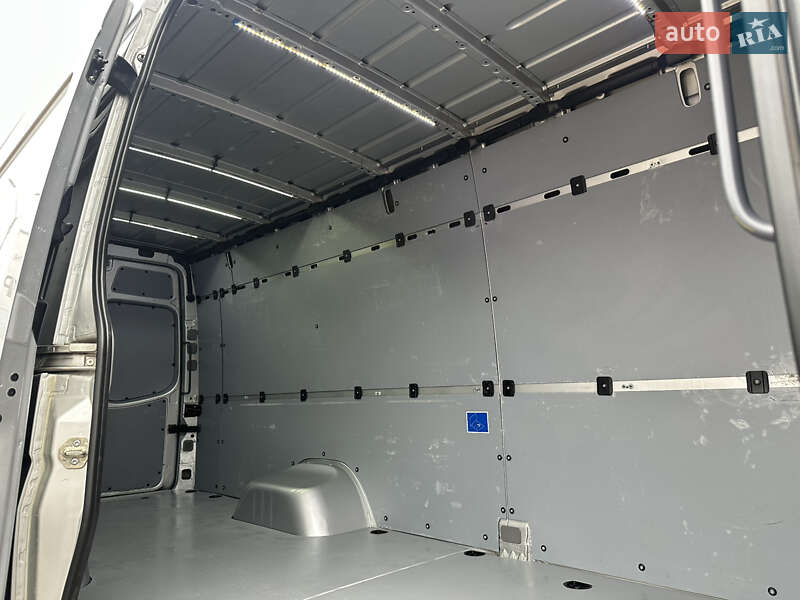 Вантажний фургон Mercedes-Benz Sprinter 2016 в Бердичеві фото 12 Вантажний фургон Mercedes-Benz Sprinter 2016 в Бердичеві