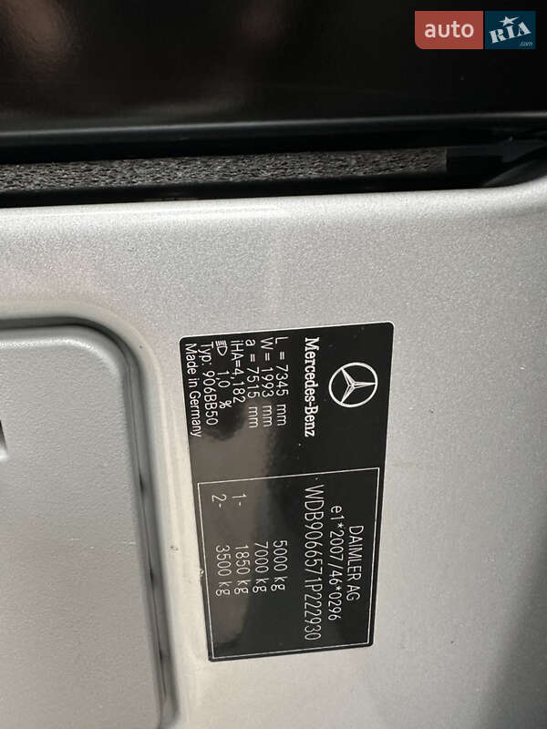 Вантажний фургон Mercedes-Benz Sprinter 2016 в Бердичеві фото 37 Вантажний фургон Mercedes-Benz Sprinter 2016 в Бердичеві