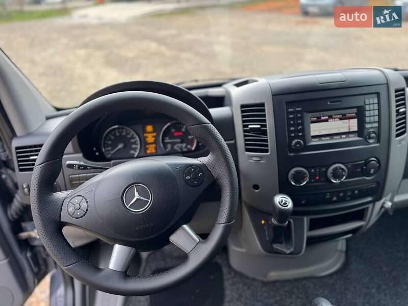Микроавтобус Mercedes-Benz Sprinter 2017 в Калуше фото 16 Микроавтобус Mercedes-Benz Sprinter 2017 в Калуше