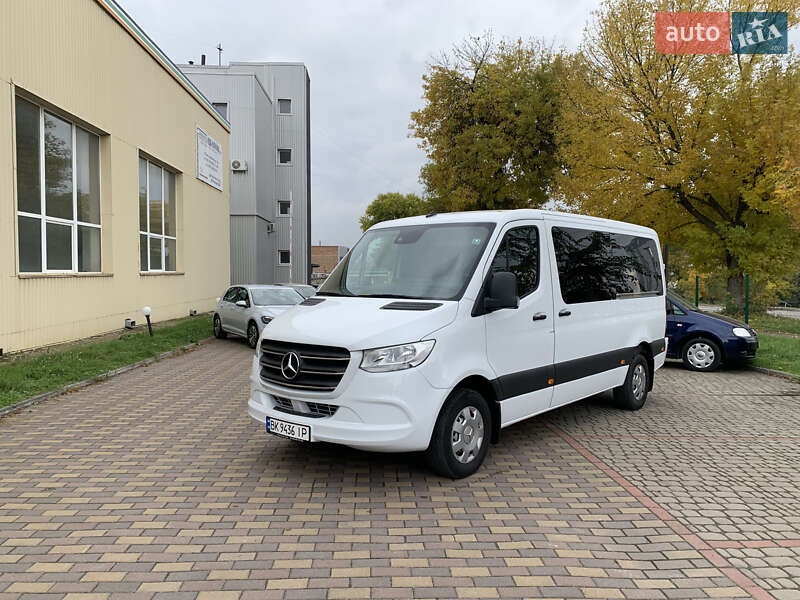 Мікроавтобус Mercedes-Benz Sprinter 2022 в Рівному фото 20 Мікроавтобус Mercedes-Benz Sprinter 2022 в Рівному