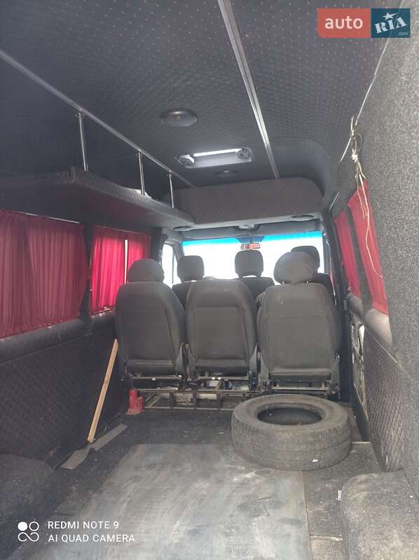 Мікроавтобус Mercedes-Benz Sprinter 2001 в Здолбуніві фото 2 Мікроавтобус Mercedes-Benz Sprinter 2001 в Здолбуніві