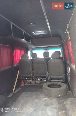 Микроавтобус Mercedes-Benz Sprinter 2001 в  фото 2 Микроавтобус Mercedes-Benz Sprinter 2001 в