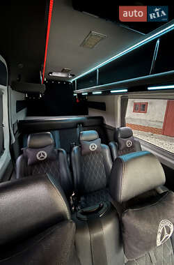 Микроавтобус Mercedes-Benz Sprinter 2011 в  фото 6 Микроавтобус Mercedes-Benz Sprinter 2011 в