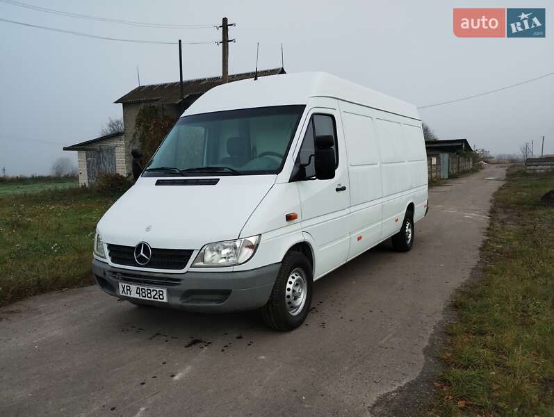 Вантажний фургон Mercedes-Benz Sprinter 2004 в 
