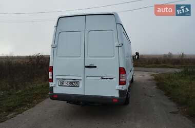Вантажний фургон Mercedes-Benz Sprinter 2004 в 