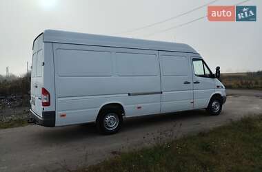 Вантажний фургон Mercedes-Benz Sprinter 2004 в 