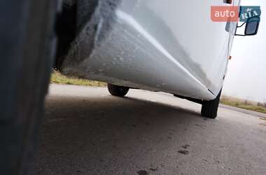Вантажний фургон Mercedes-Benz Sprinter 2004 в 