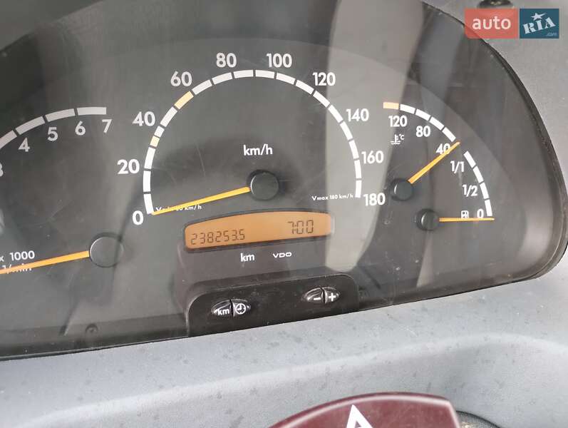 Вантажний фургон Mercedes-Benz Sprinter 2004 в Костопілі фото 26 Вантажний фургон Mercedes-Benz Sprinter 2004 в Костопілі