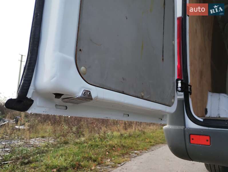 Вантажний фургон Mercedes-Benz Sprinter 2004 в Костопілі фото 34 Вантажний фургон Mercedes-Benz Sprinter 2004 в Костопілі