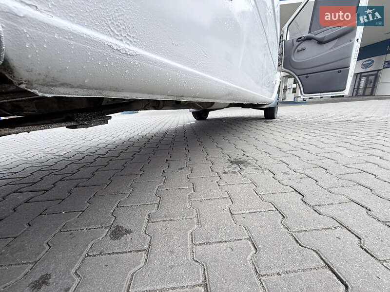 Грузовой фургон Mercedes-Benz Sprinter 2004 в Хмельницком фото 31 Грузовой фургон Mercedes-Benz Sprinter 2004 в Хмельницком