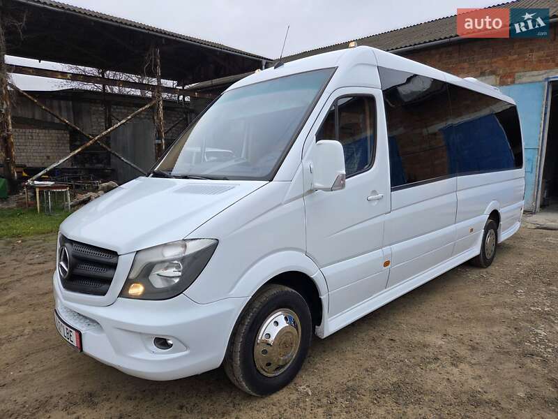 Туристичний / Міжміський автобус Mercedes-Benz Sprinter 2015 в Чернівцях