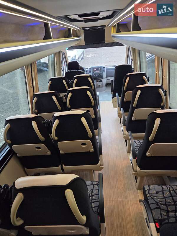 Туристичний / Міжміський автобус Mercedes-Benz Sprinter 2015 в Чернівцях