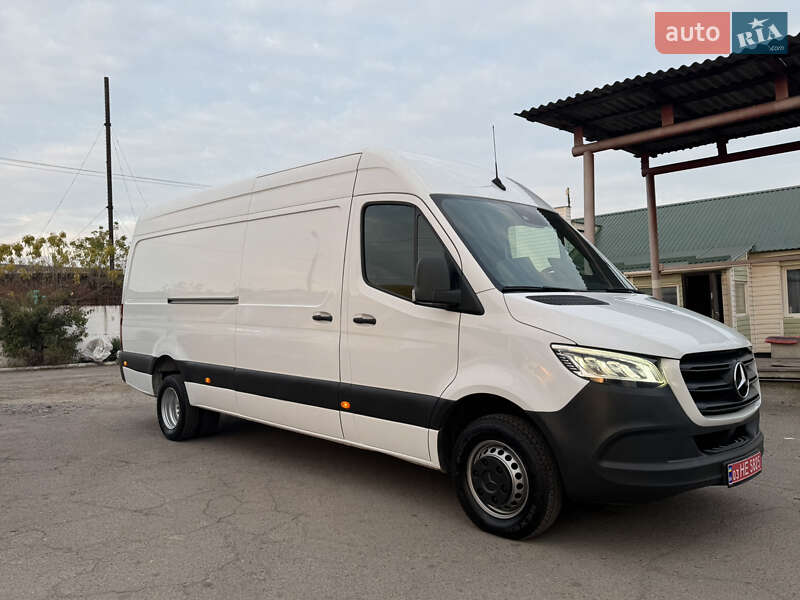 Вантажний фургон Mercedes-Benz Sprinter 2019 в Рівному