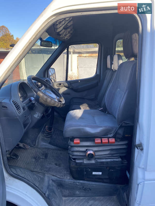 Грузопассажирский фургон Mercedes-Benz Sprinter 1997 в Львове