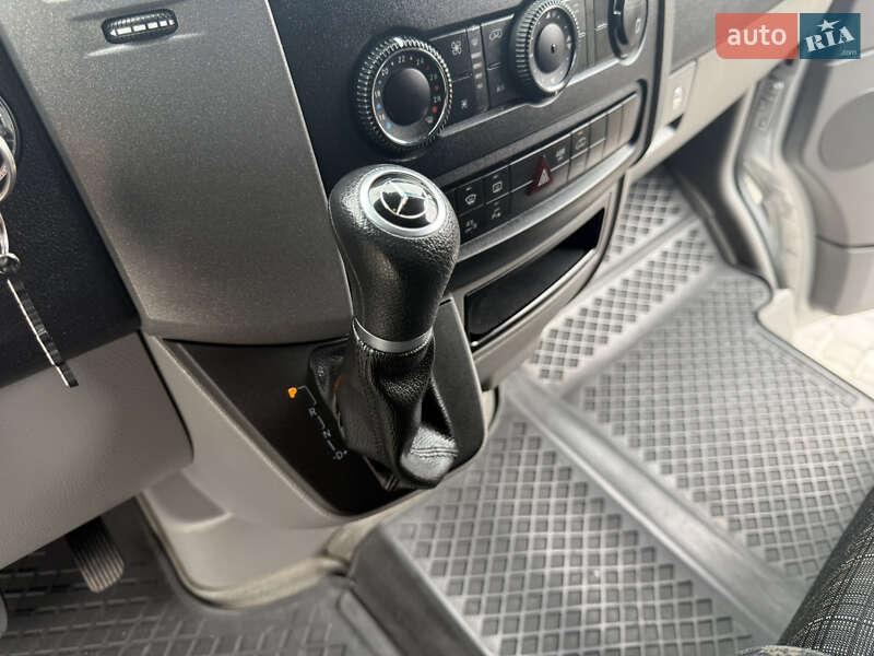 Вантажний фургон Mercedes-Benz Sprinter 2016 в Вінниці